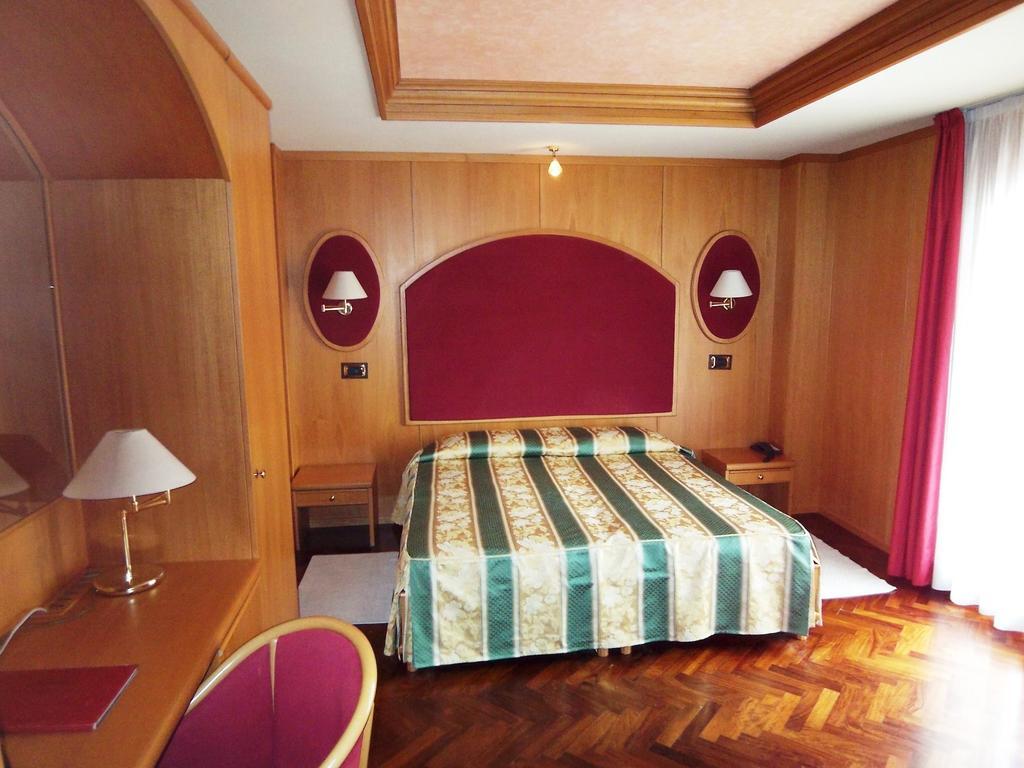Hotel Al Giardino Fanna Zewnętrze zdjęcie