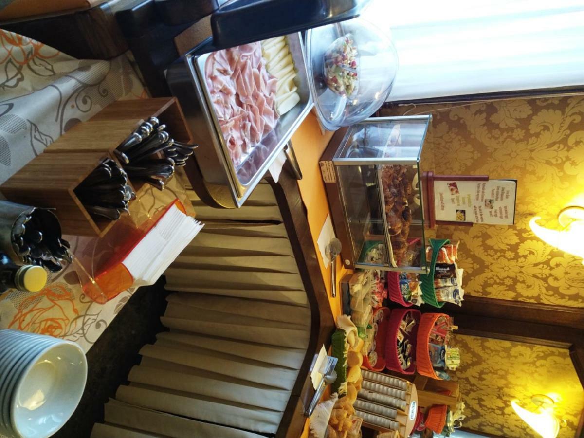 Hotel Al Giardino Fanna Zewnętrze zdjęcie