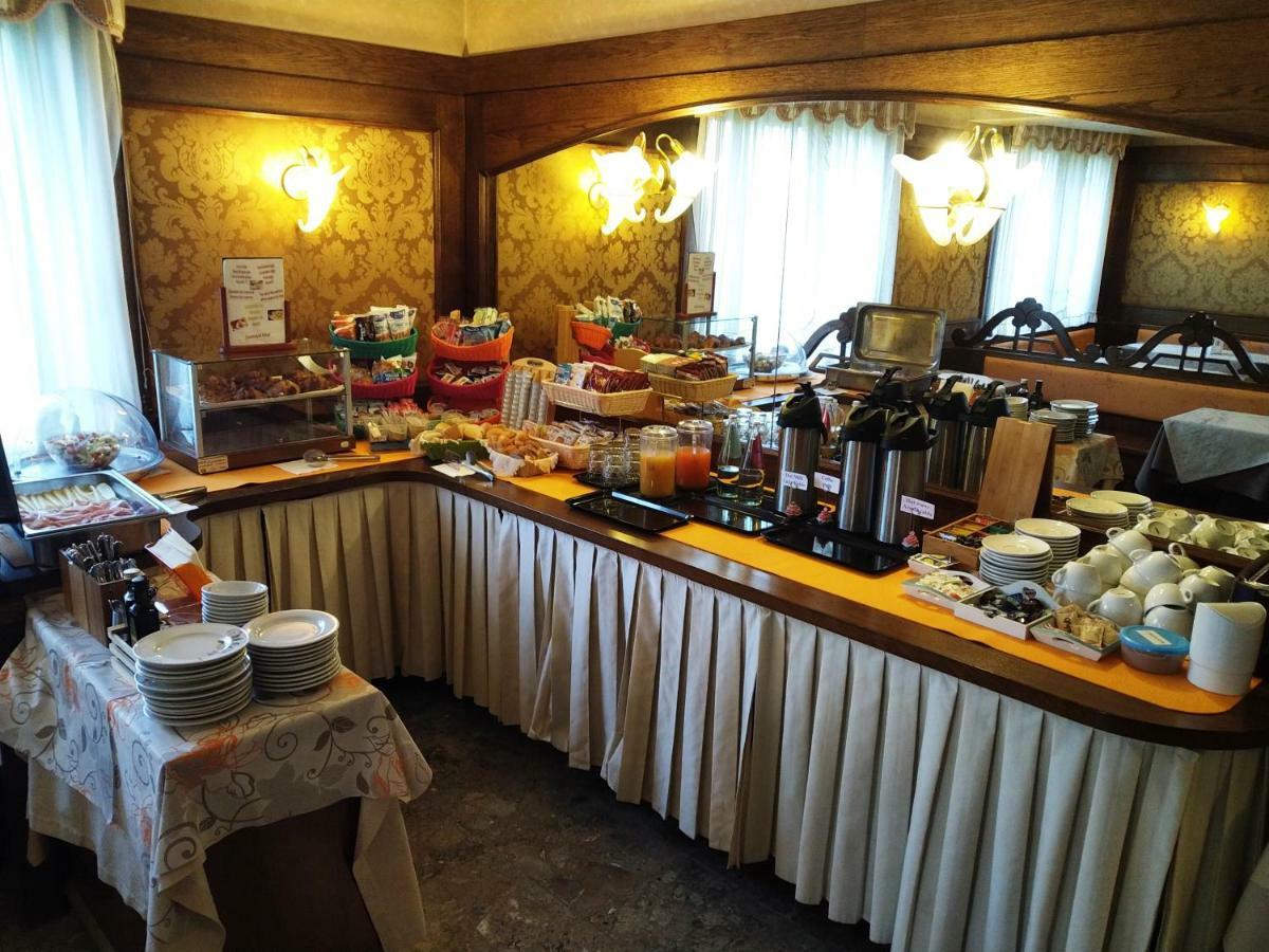 Hotel Al Giardino Fanna Zewnętrze zdjęcie